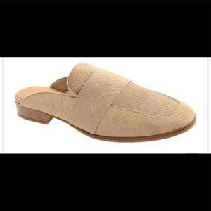 Free people slippers size 38